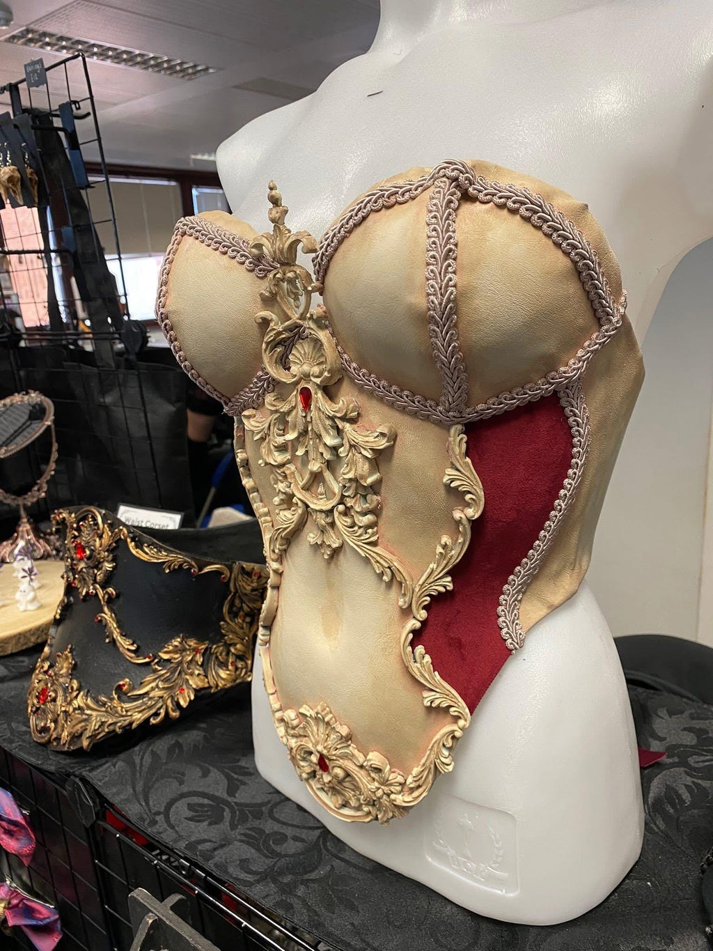 SAMPLE SALE Jezebel Full Armoured Corset (Small)